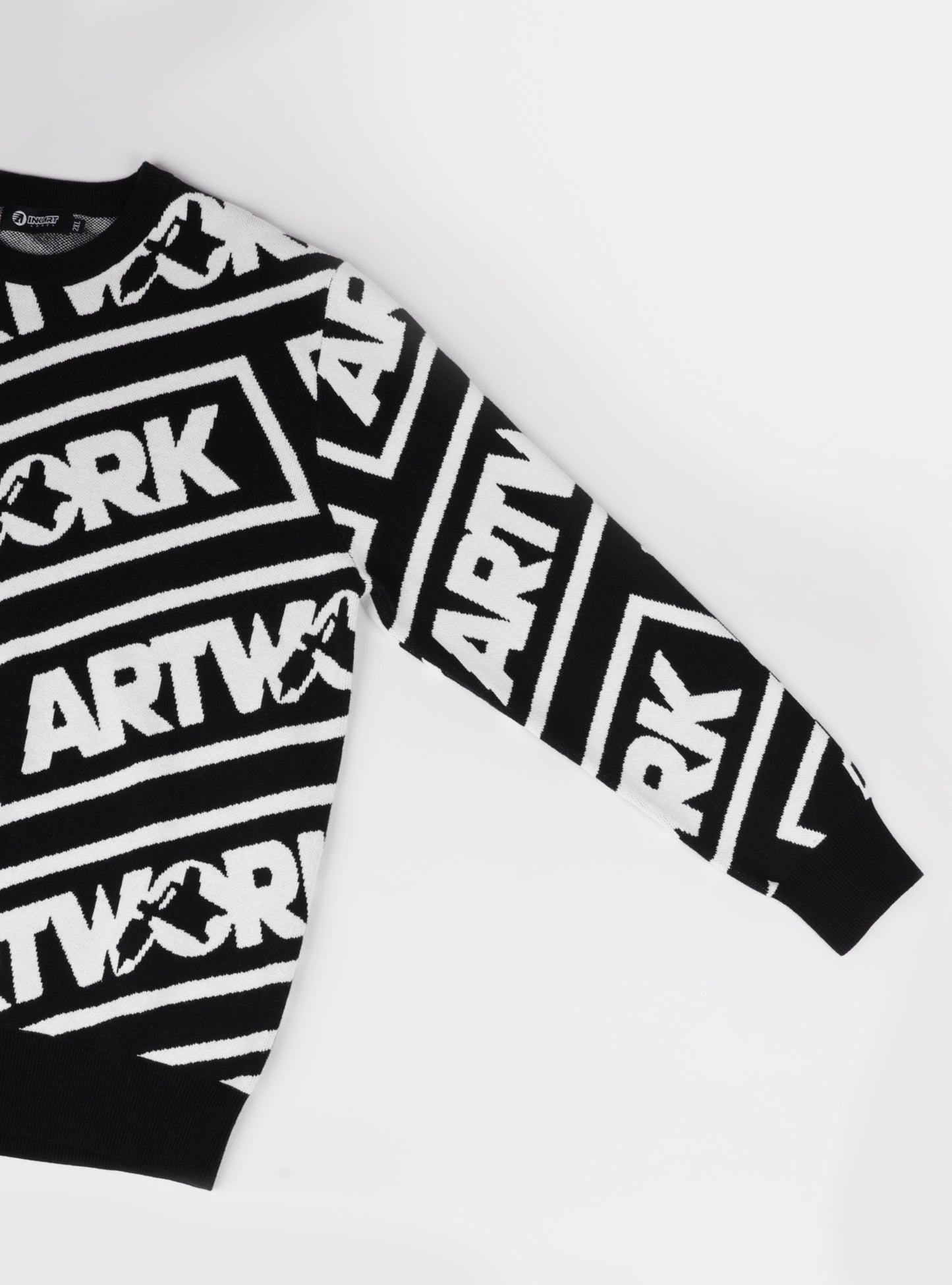 ARTWORK SWEATER